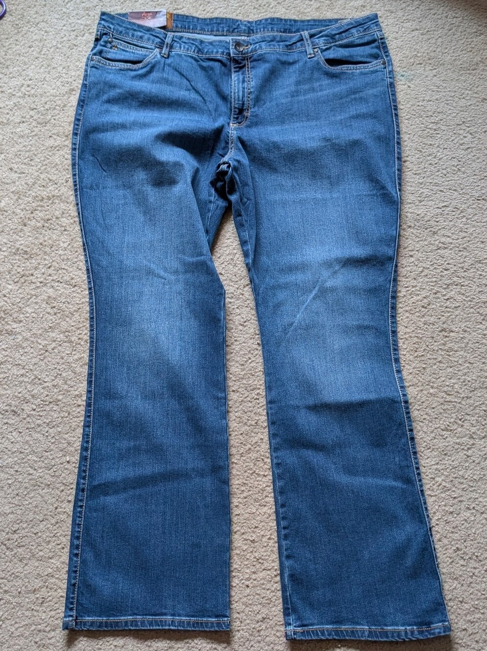 NWT - 22 Aura By Wrangler Women's Boot Cut Flared Stretch Jeans